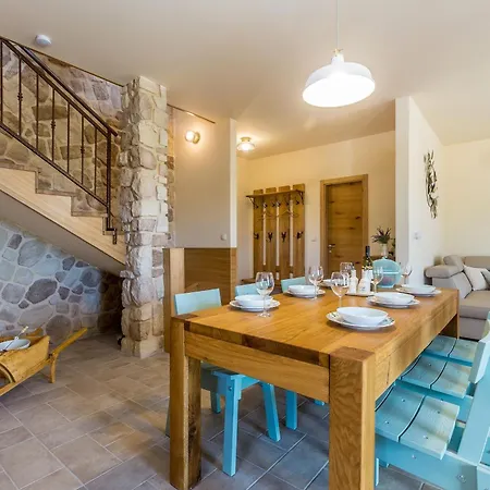 Rustic Bellamare Linardići