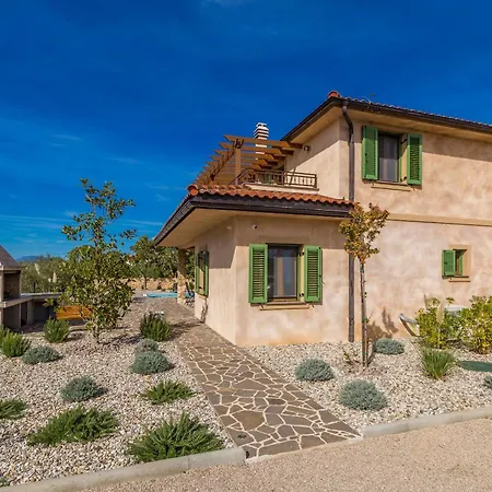 Rustic Bellamare Villa Linardici