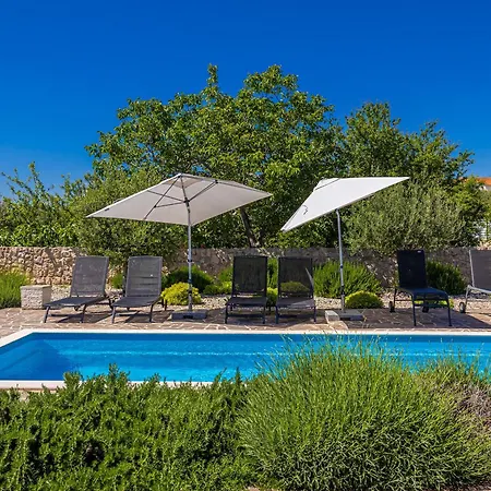 Villa Rustic Bellamare *