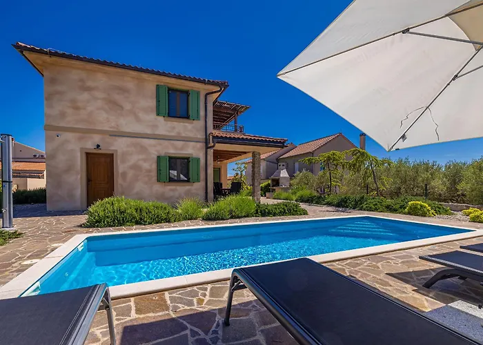 Vila Rustic Bellamare *