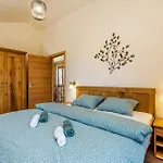 Rustic Bellamare *