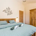 Rustic Bellamare Linardići
