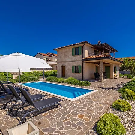 Rustic Bellamare Linardići