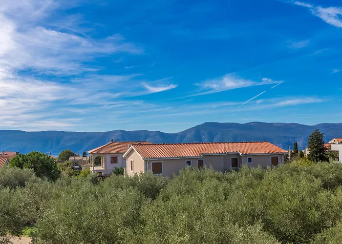 Rustic Bellamare Linardići